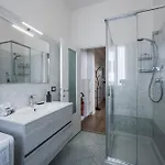 Apartman La Casa Di - Strategic Location
