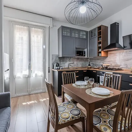 La Casa Di - Strategic Location Апартаменты Парма